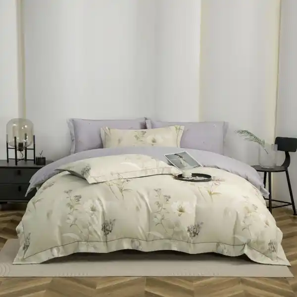 Lenjerie de pat lux cu elastic si broderie, tesatura tip finet gros, pat 2 persoane, 6 piese, bej / lila, LFG-21 Calitate înaltă
