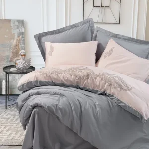 Preț mic Set lenjerie pat dublu 129CTN3935, bumbac, gri/bej, 240x260 cm, cu cearceaf pat, cearceaf pilota si 4 fete de perna
