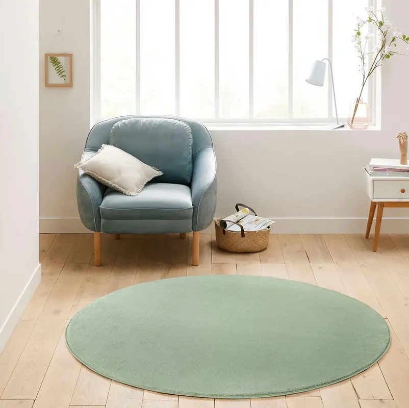 Covor rotund Granada culoare verde menta cu fire scurte, 150 cm Premium
